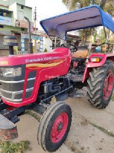 Mahindra 275 Yuvo Tractor