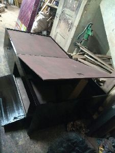 Wooden Bottom Storage Diwan
