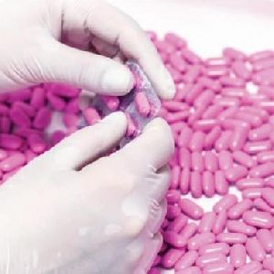 DPL Pharma Care Sterile Hand Gloves