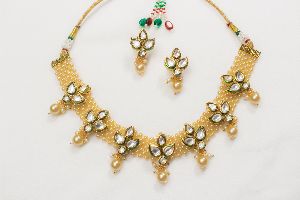 Designer Choker Necklace Set with Pearl &amp; Kundan