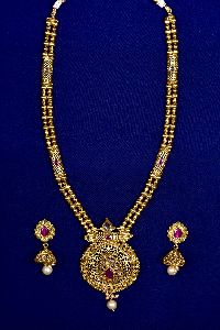 Divine Gemstoen Gold Polish Necklace Set