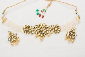 Exquistie Kundan Beaded Choker Necklace Set