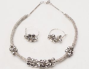 Fashionable Oxidized Necklace Set