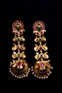 Traditional Antique Gp Earring