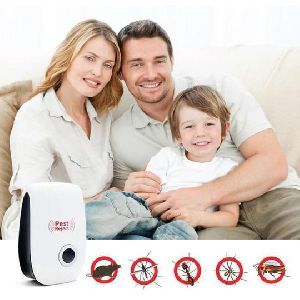 ULTRASONIC ELECTRIC INSECT &amp; PEST REPELLENT (1+1 FREE)