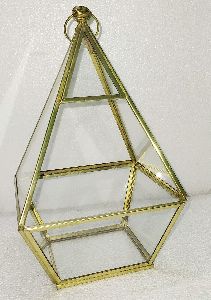 Pyramid Shape Geometric Terrarium