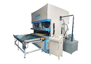 Conveyor Mattress Vacuum Compress Machine