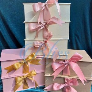 Ribbon Gift Box