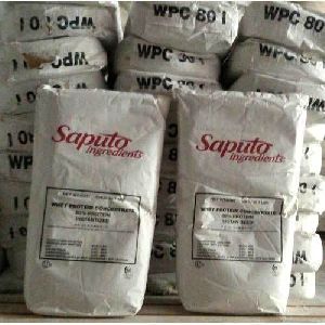 Saputo whey protein concentrate 80 % instant