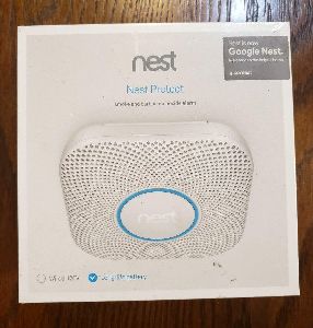 Google Nest Protect - Smoke Alarm - Smoke Detector and Carbon Monoxide Detector - Battery Operated  