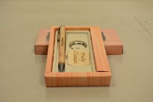 Wooden Pen and Keychain Gift Set