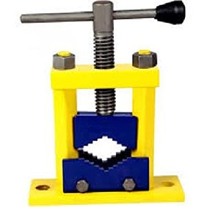 PAHAL Cast Iron Pipe Vice (Yellow, 1/2&amp;quot;-2&amp;quot; , 50 mm)
