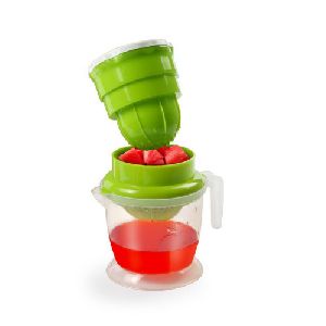 Nano Fruit Juicer