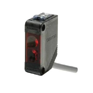 E3Z-D62 Diffuse-Reflective, Sensing Distance 1 M, NPN, Pre-Wired Models, Infrared LED (860 Nm)