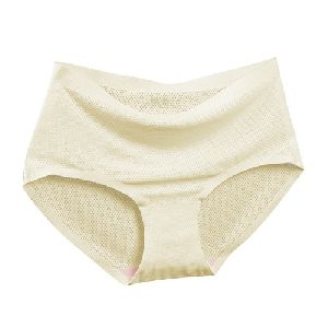 Seamless Panty, Feature : Anti Bacterial, Anti Wrinkled, Comfortable,  Technics : Machine Made at Best Price in Mayurbhanj