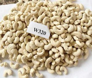 W 320 Cashew Nuts