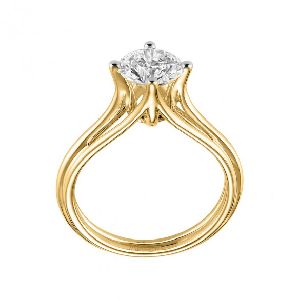 Voguish Solitaire Diamond Ring