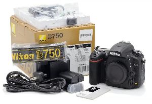 New Nikon D750 24.3mp DSLR Camera - Mint condition WHATSAPP : +1(802) 546-1251
