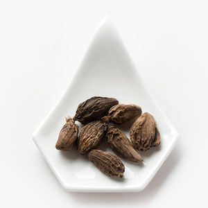 black cardamom