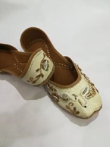 Zardozi Embroidered Jutti