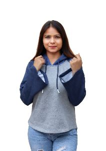 COMFORTABLE HOODIE FOR WOMEN