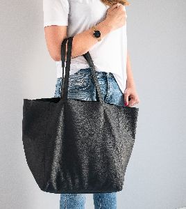 L5 Leather Tote Bag