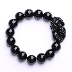 black beaded bracelets