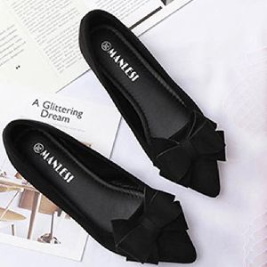 black fashion shoes