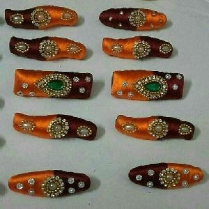Silk Thread Designer Saree Pin