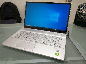 HP Envy 17-CE100 Gaming Laptop