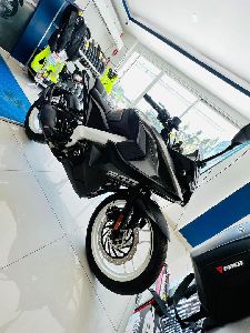 Fast Delivery 2021 Bajaj Pulsar RS200 motorcycle