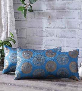 decorative cushions