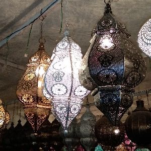 hanging moroccan lamp