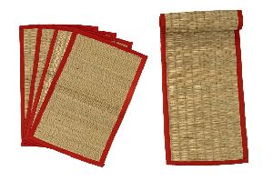 handprocess natural river grass table mat set