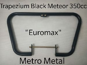Euromax Trapezium Black Meteor Leg Guard