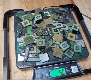 Ceramic CPU scrap (Gold Plated)