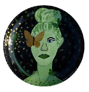 Free Spirit Green and Black Wall Plate