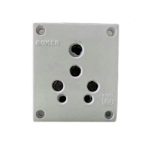 15A Multiplug Gold Series Socket