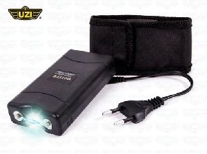 800 Type Super voltage Self-defense Stun Gun With LED Light Emergency Light stun gun Cabinet  (Black
