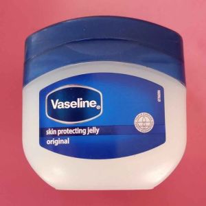 Vaseline Skin Protecting Jelly
