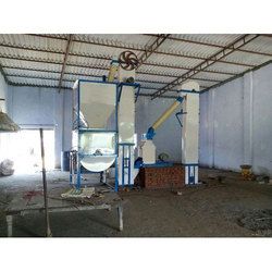 Semi Automatic Poultry Feed Plant