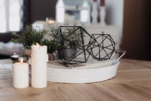 Geometrical Shape Table Décor- Black