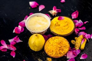 Turmeric Ubtan Face Pack