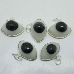 Eye Shape Stone Pendant