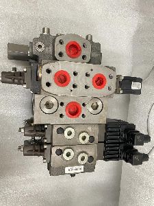 PVG 120 Proportional Valve 157B5020 157B6065 157B7033 157B6468 157B6203 157B7121 11084104 11084100