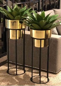 metal planters