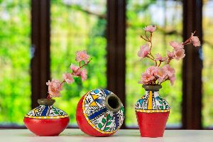 Karru Krafft Handmade Terracotta Clay Warli Printed   Table Decor Flower Vase for Indoor / Home Deco