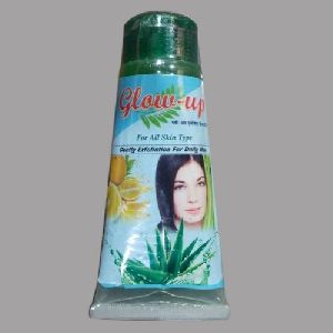 Glow Up Face Herbal Wash