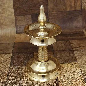 Nilavilakku - Kerala Brass Oil Lamp 4 Inch Height,Akp model