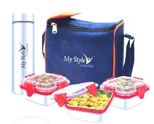 Fabb Plastic Tiffin & Steel Bottle Set